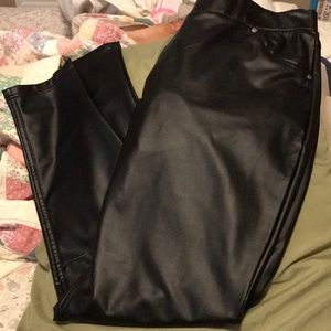 Black leather leggings!!! Sz xl